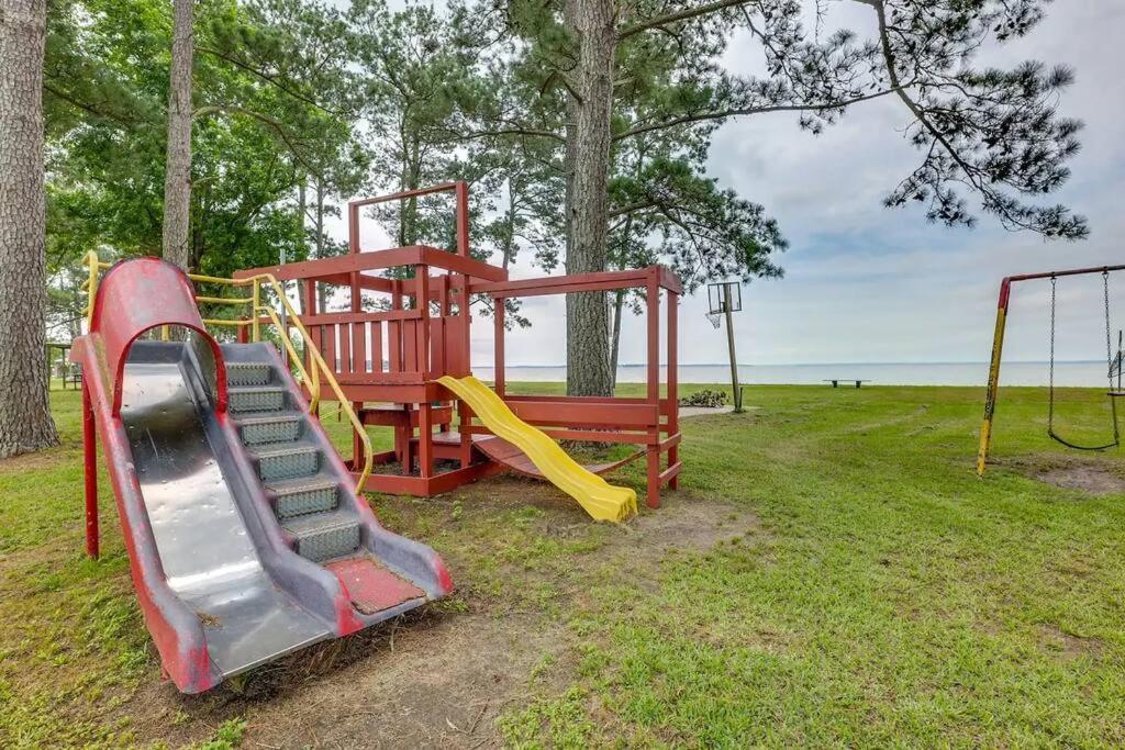 Vacation Home Lake Livingston! Onalaska Exterior foto